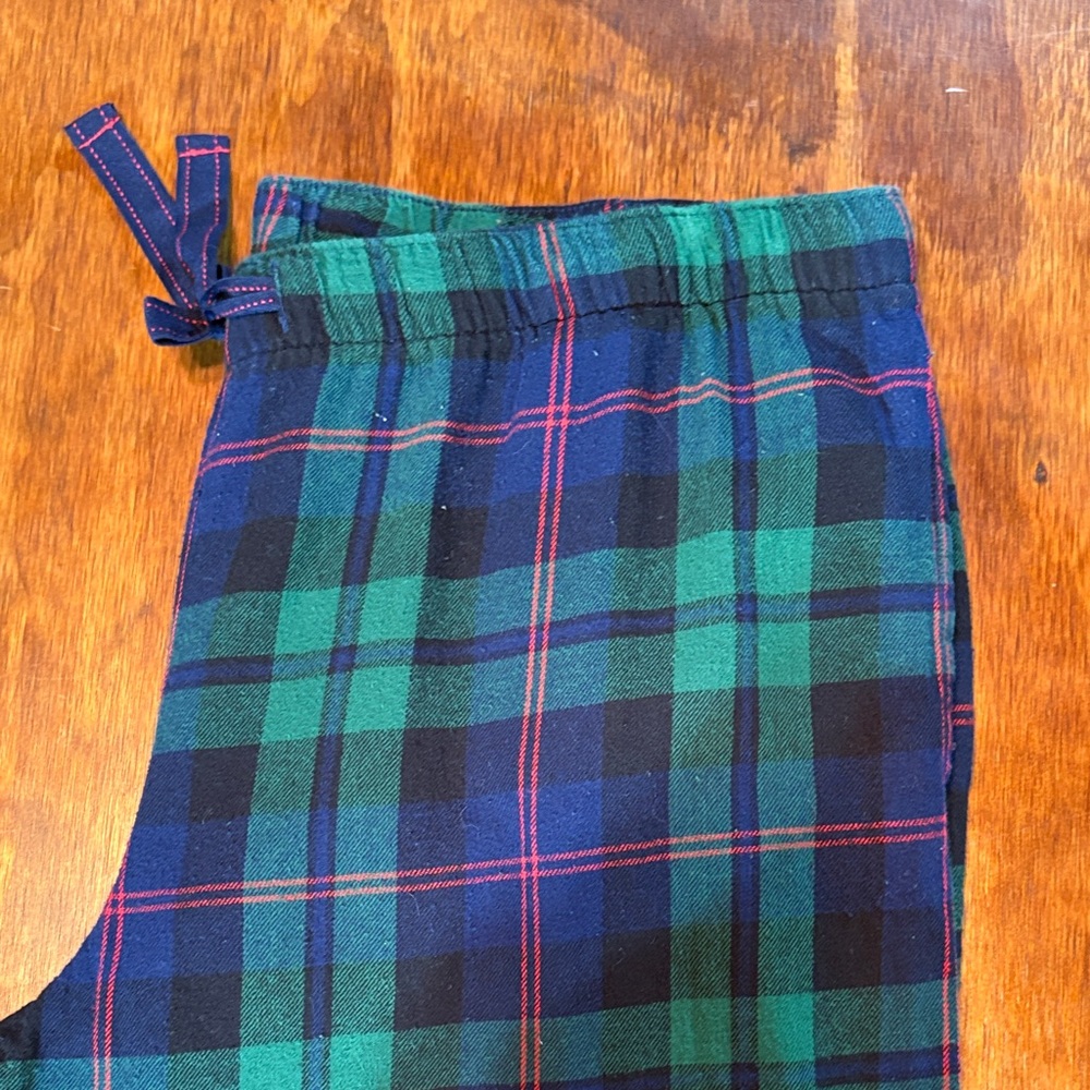Old Navy Green and Red Plaid Pants